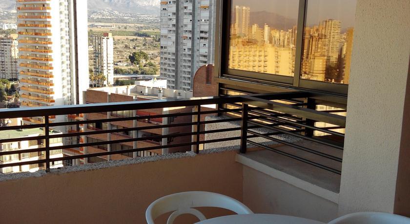 Halley Hotel & Apartments Affiliated By Melia Benidorm Eksteriør billede